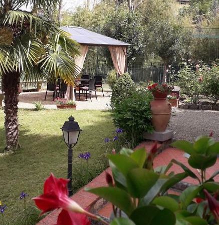 ホテル Casa Betania Casa Per Ferie フィレンツェ エクステリア 写真