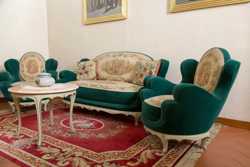 ホテル Casa Betania Casa Per Ferie フィレンツェ エクステリア 写真