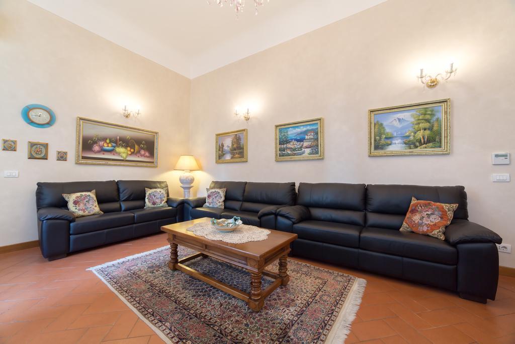 ホテル Casa Betania Casa Per Ferie フィレンツェ エクステリア 写真