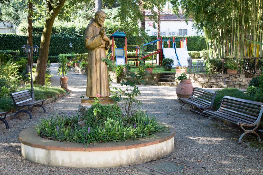 ホテル Casa Betania Casa Per Ferie フィレンツェ エクステリア 写真